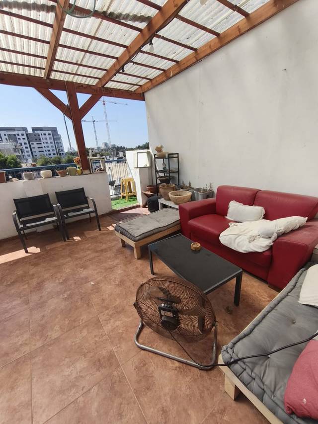 Sublet – Full Apartment in Shapira, Tel Aviv