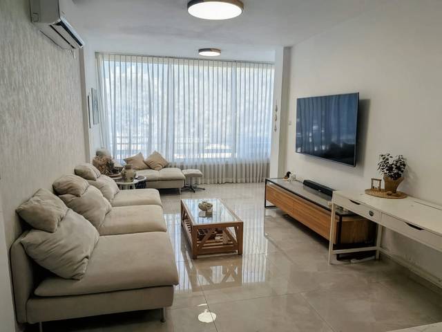 Sublet – Full Apartment in Bat Yam