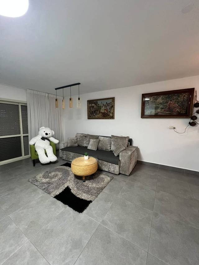 Sublet – Full Apartment in בני יהודה